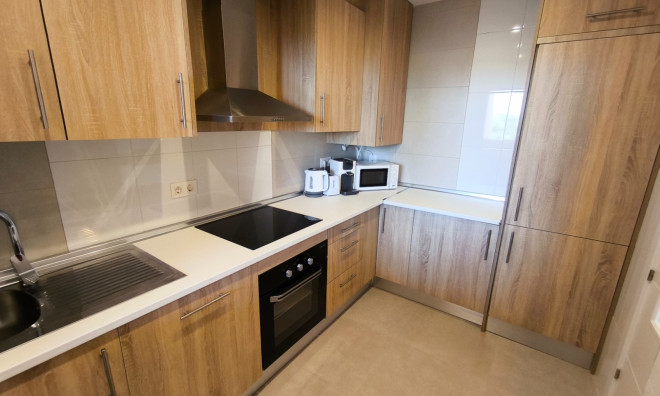 Appartement - Revente -
             - PAR-LASG121C