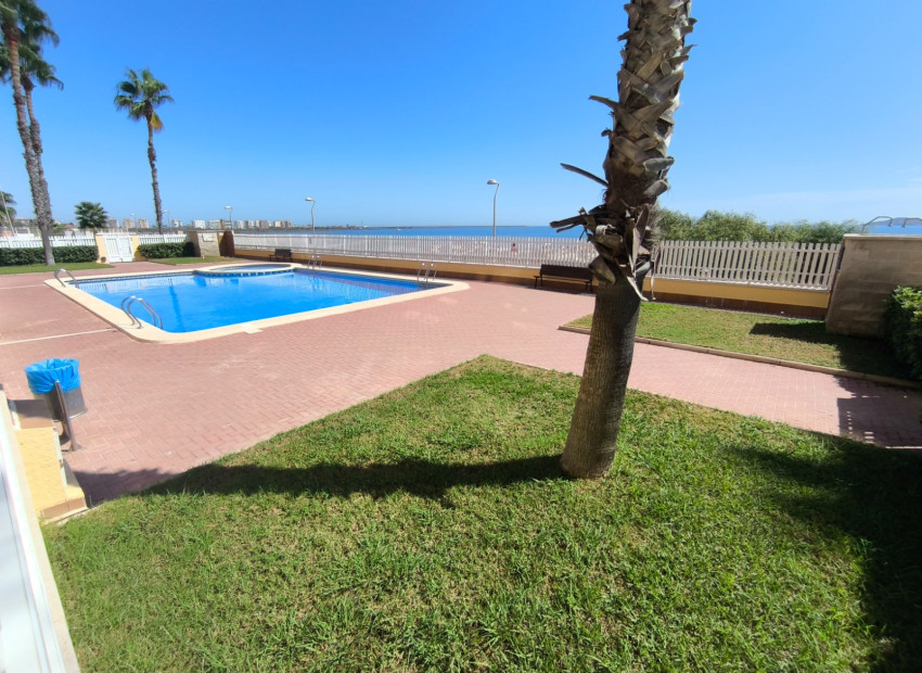 Återförsäljning - Lägenhet / lägenhet -
La Manga Del Mar Menor - La Manga