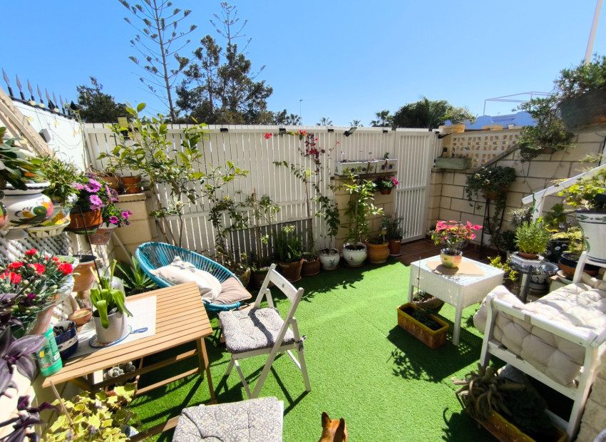 Återförsäljning - Triplex -
San Pedro del   Pinatar - San Pedro del Pinatar 