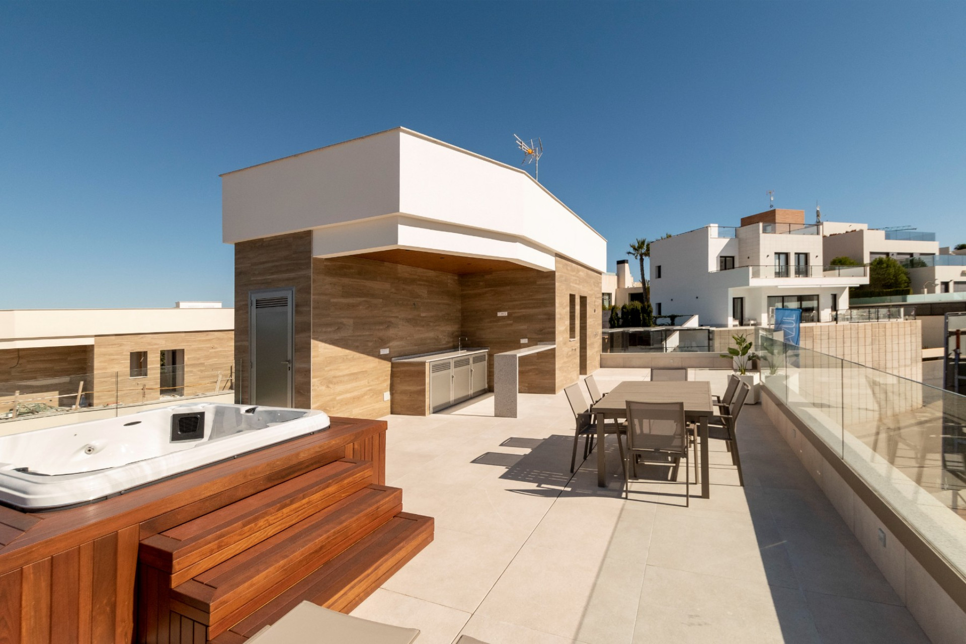 Återförsäljning - Villa -
Alicante - Campoamor