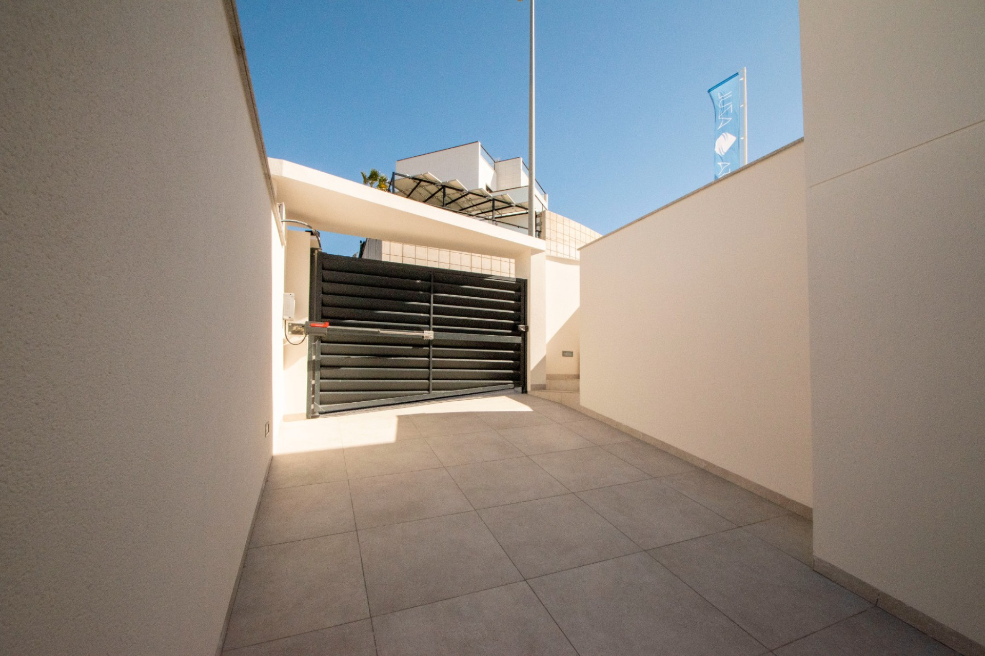 Återförsäljning - Villa -
Alicante - Campoamor