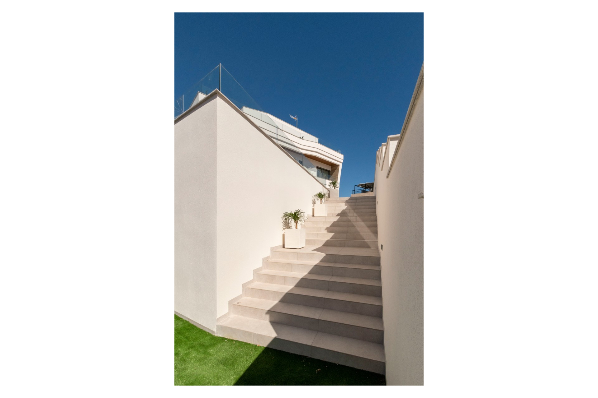 Återförsäljning - Villa -
Alicante - Campoamor