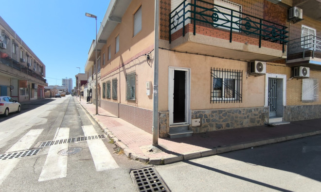 Bungalow - Segunda mano - Los Alcázares -
                Los Alcázares