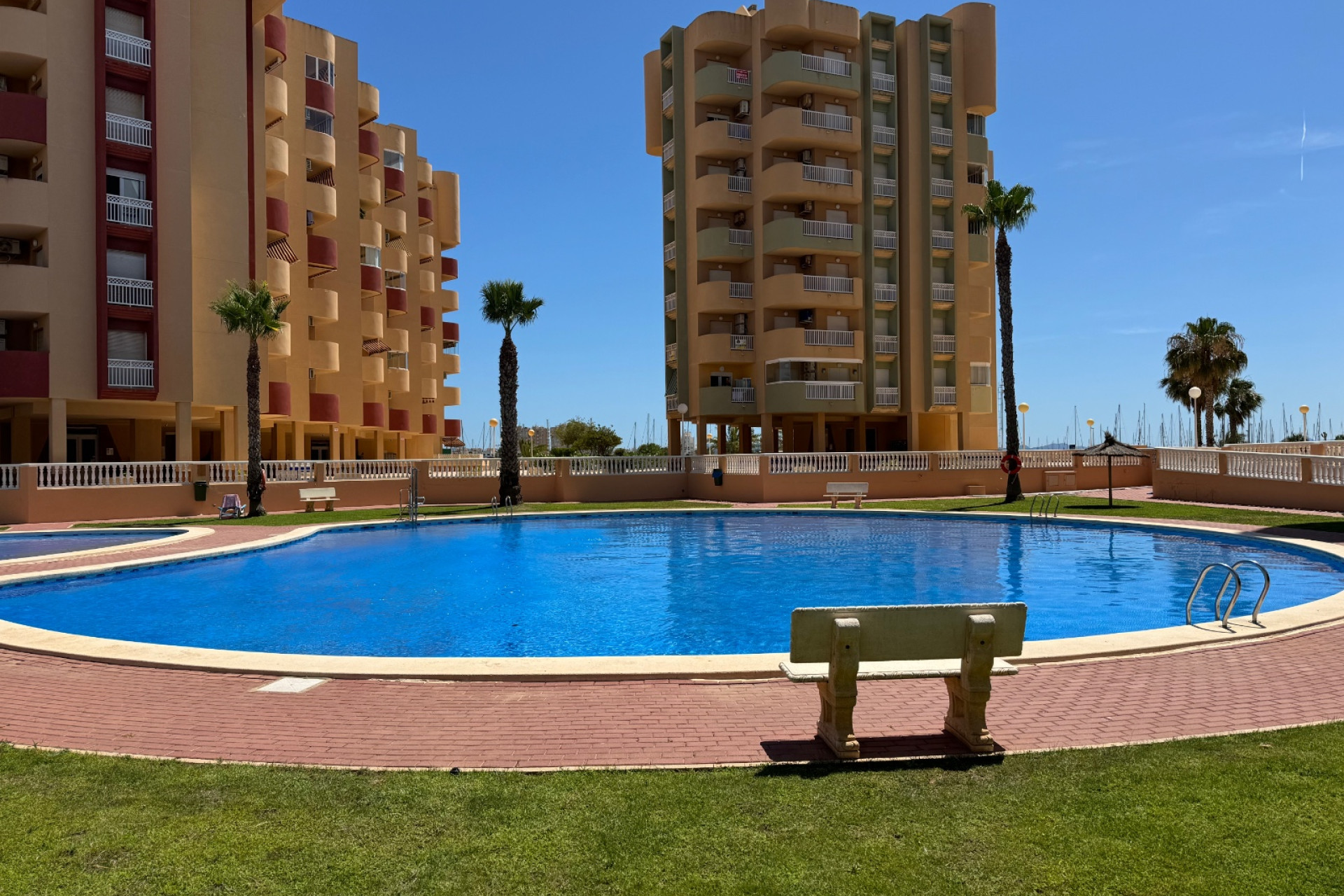 Herverkoop - Appartement / flat -
La Manga Del Mar Menor - La Manga