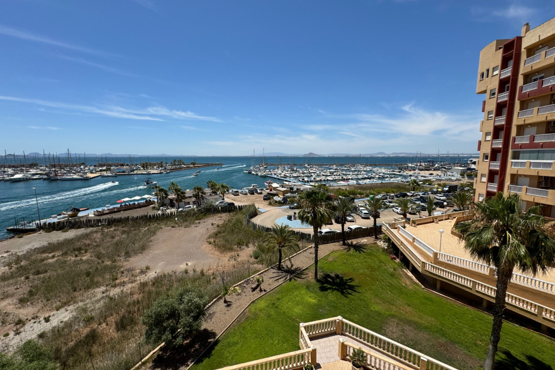 Herverkoop - Appartement / flat -
La Manga Del Mar Menor - La Manga