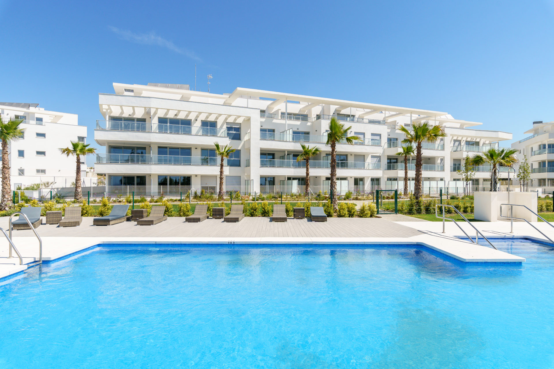 New Build - apartment -
Las Lagunas de Mijas