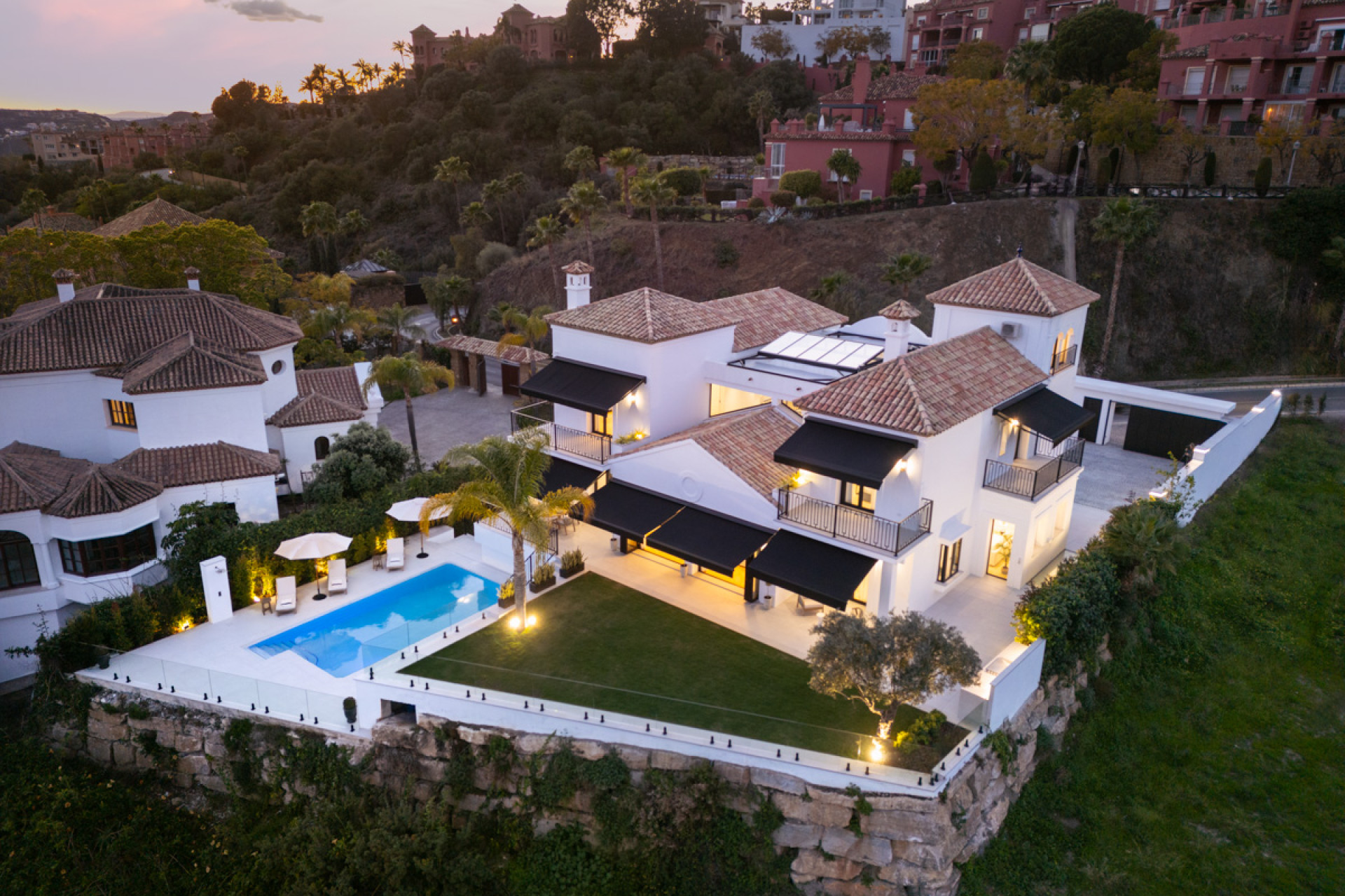 New Build - Villa -
Benahavís