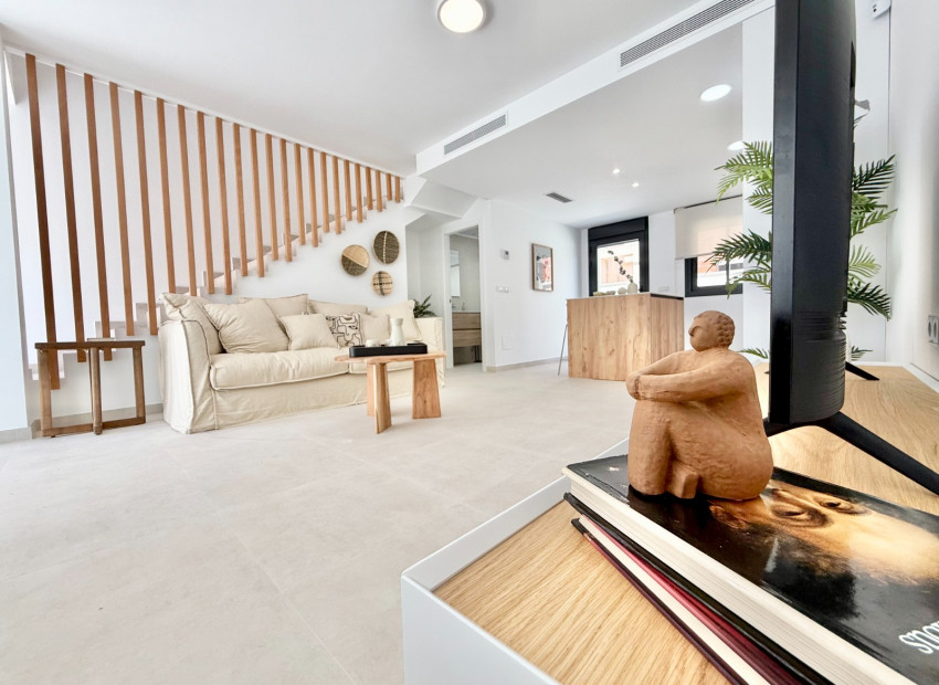 New Build - Villa / Semi semi-detached -
Cox