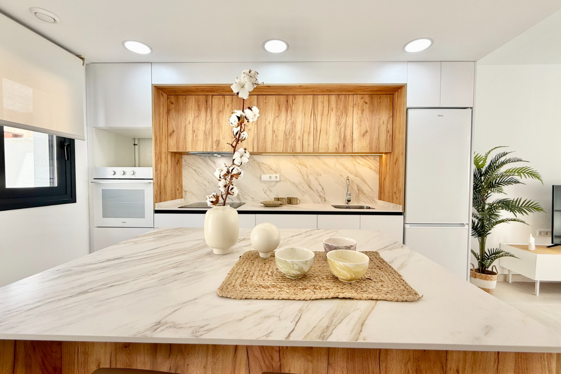 New Build - Villa / Semi semi-detached -
Cox