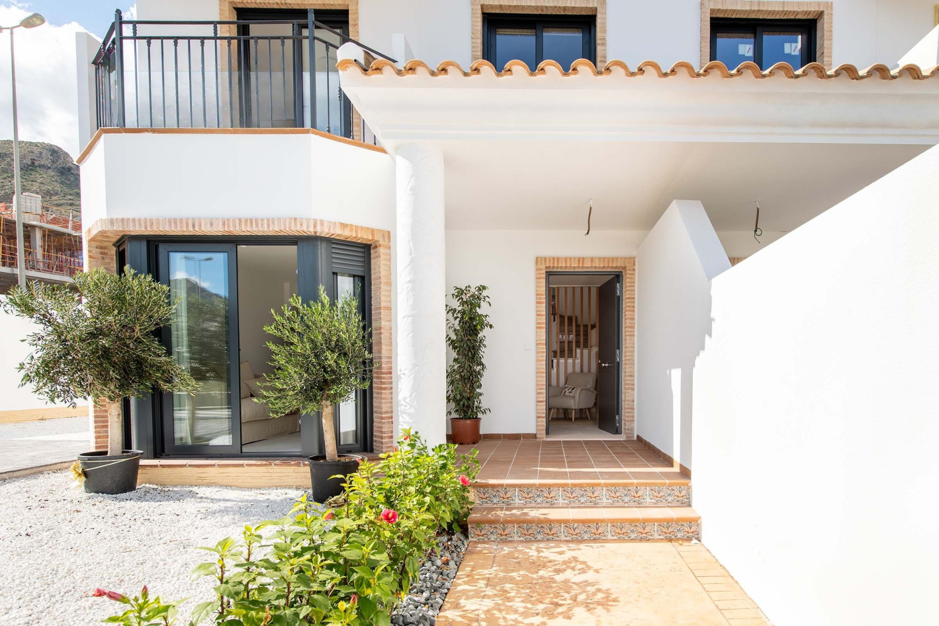 New Build - Villa / Semi semi-detached -
Cox