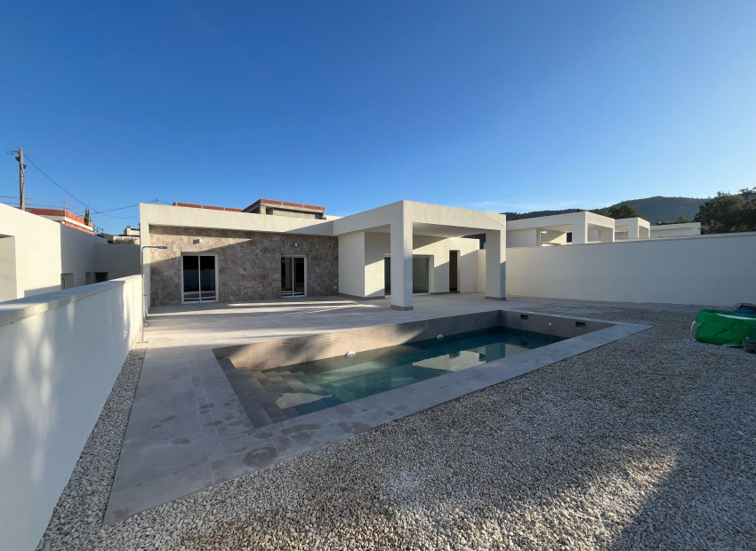 New Build - Villa / Semi semi-detached -
La Romana