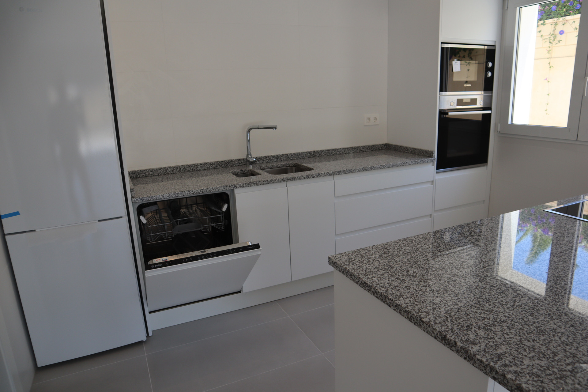 New Build - Villa / Semi semi-detached -
La Romana