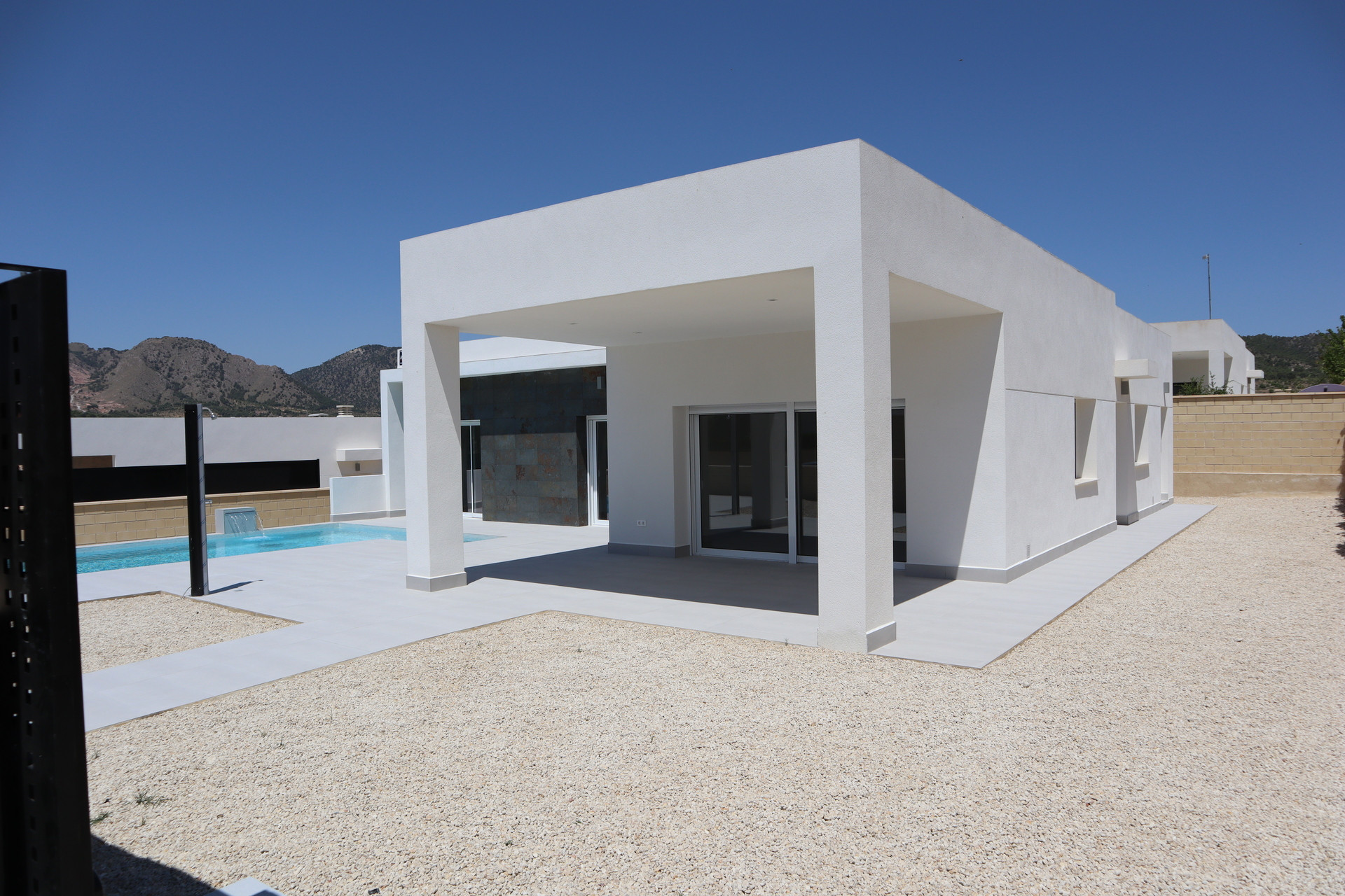 New Build - Villa / Semi semi-detached -
La Romana