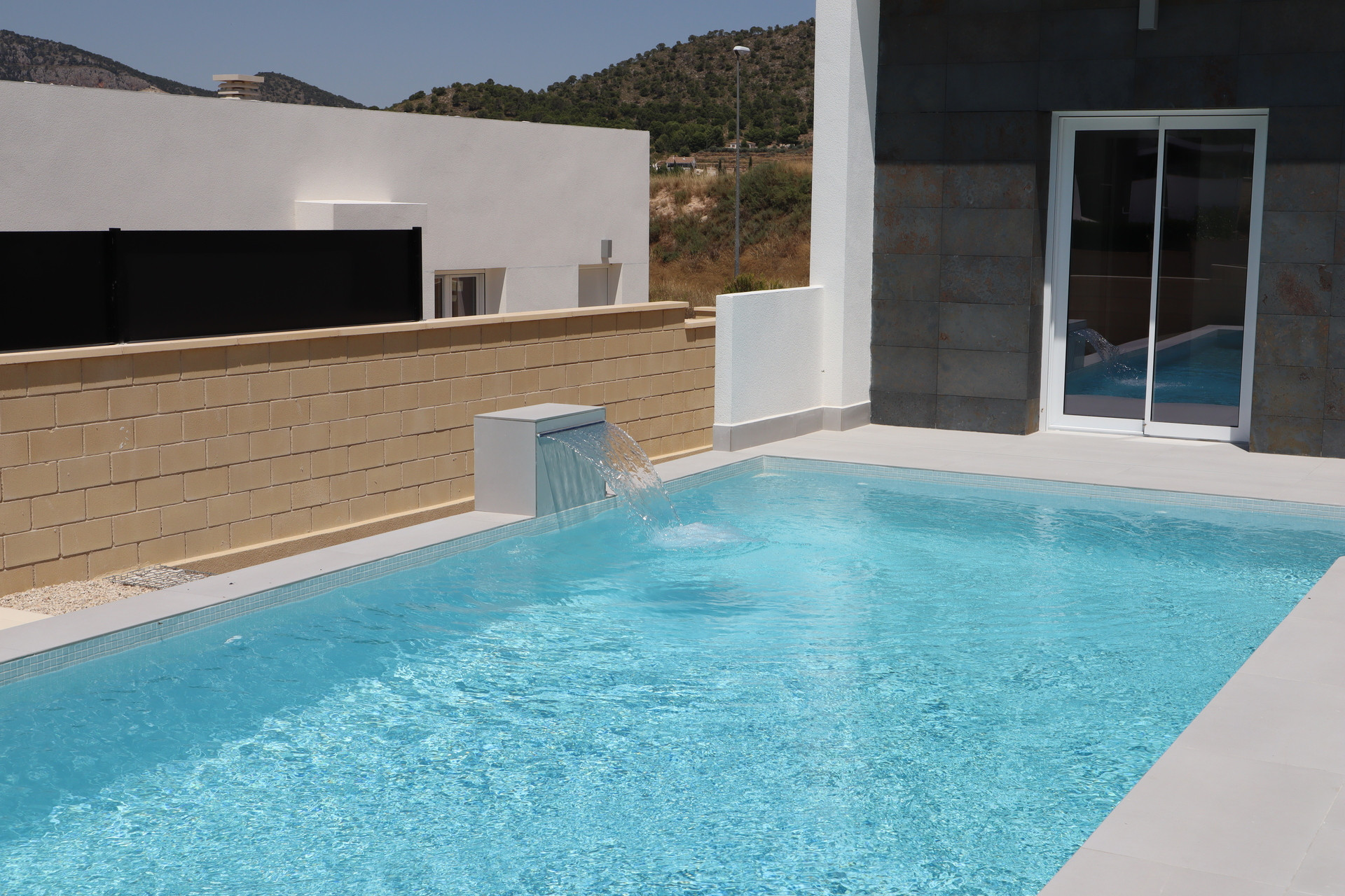 New Build - Villa / Semi semi-detached -
La Romana