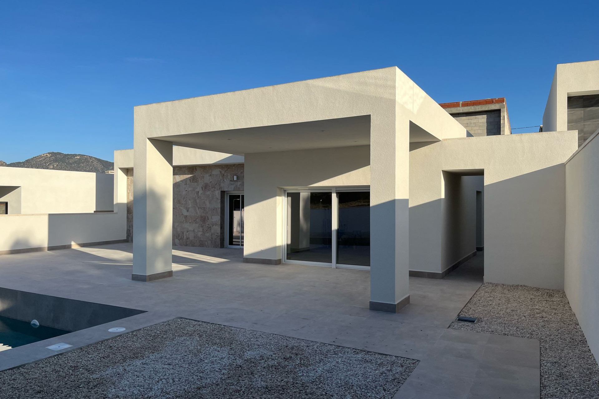 New Build - Villa / Semi semi-detached -
La Romana
