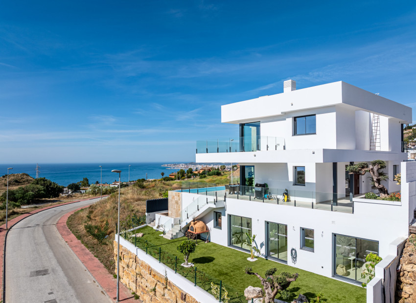 Nieuwbouw Woningen - Villa -
Benalmádena
