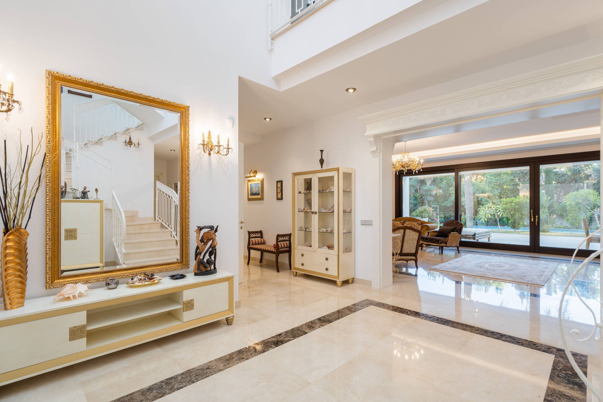 Nieuwbouw Woningen - Villa -
Estepona