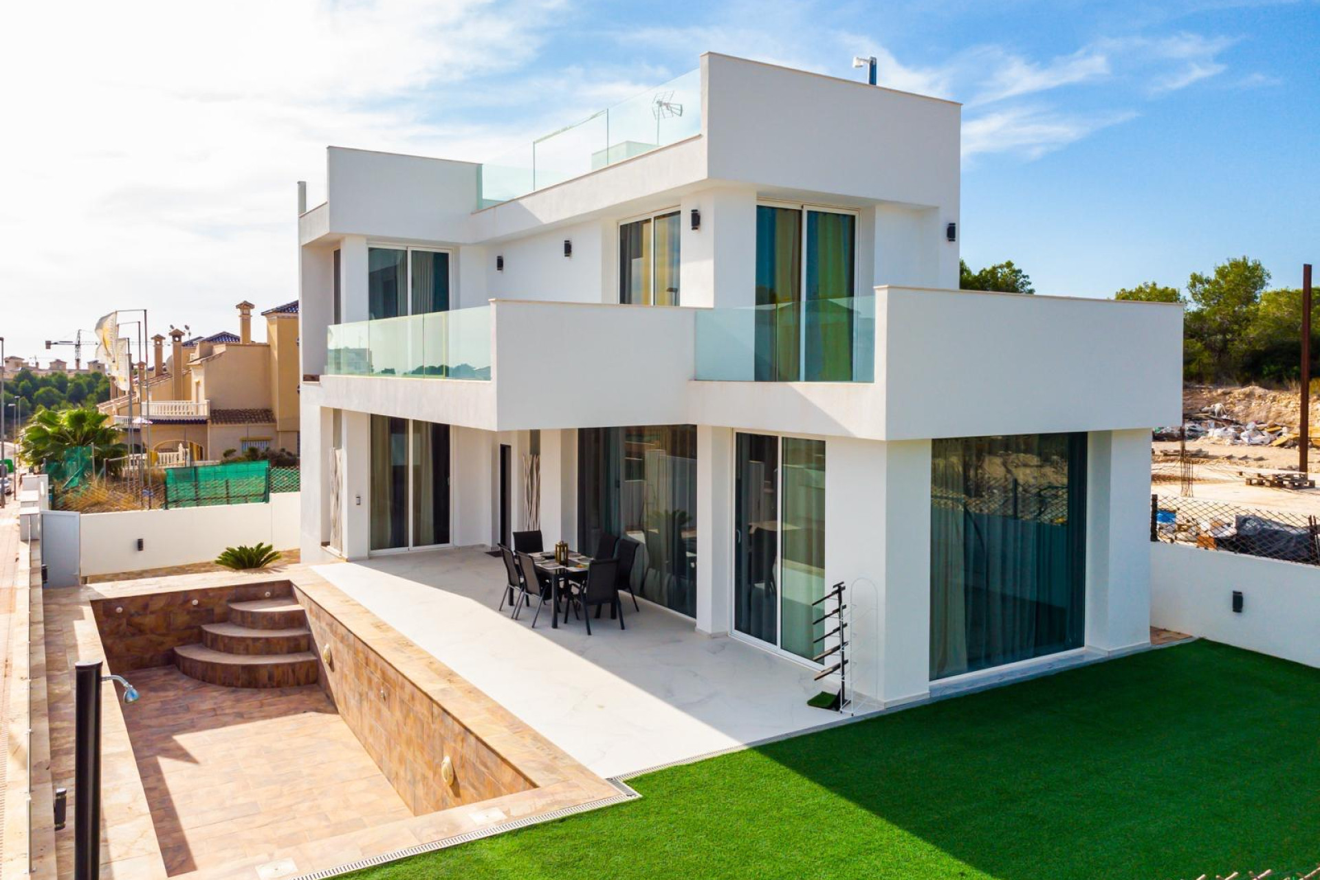 Nieuwbouw Woningen - Villa / Halfvrijstaand -
Villamartin