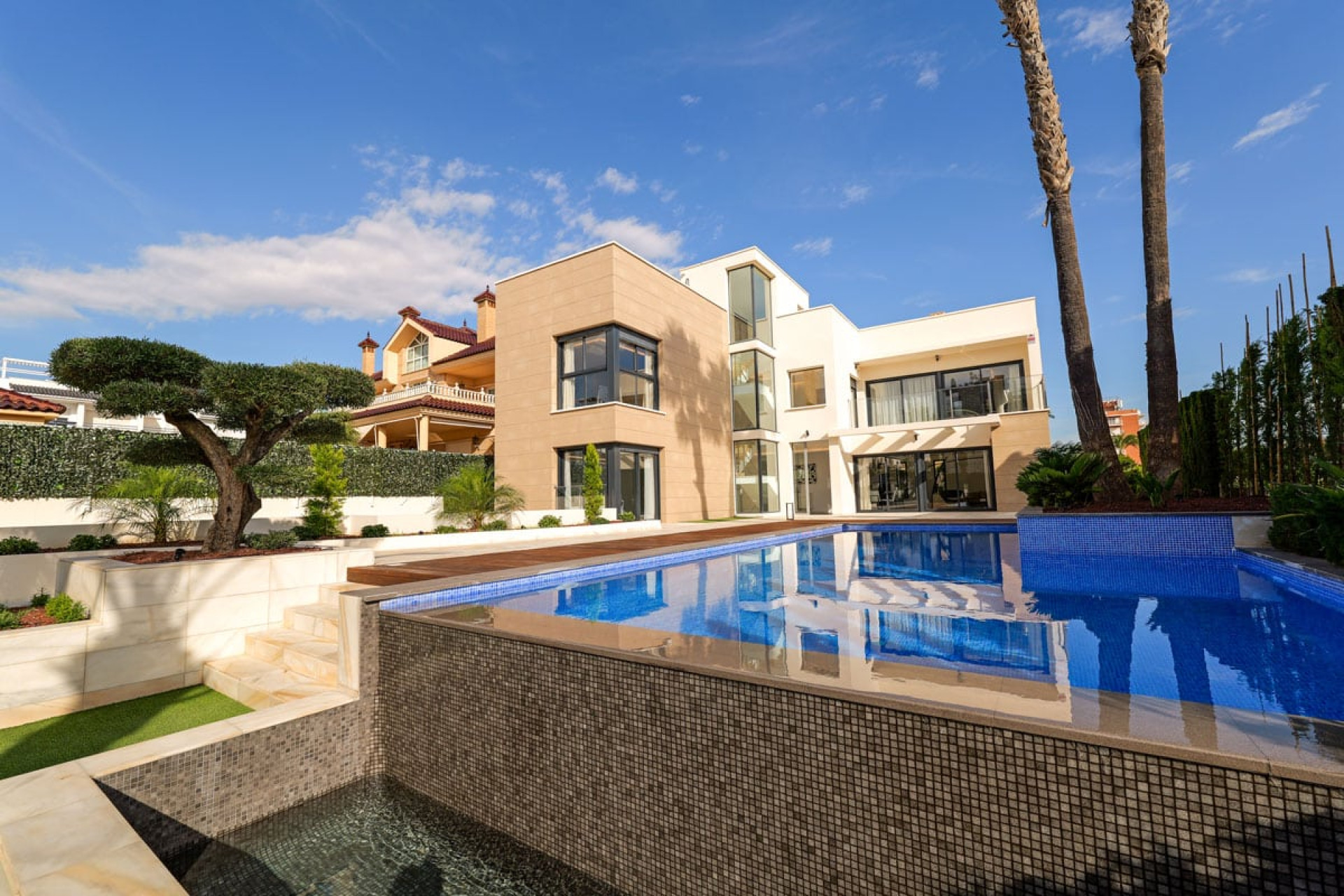 Nieuwbouw Woningen - Villa -
Torrevieja