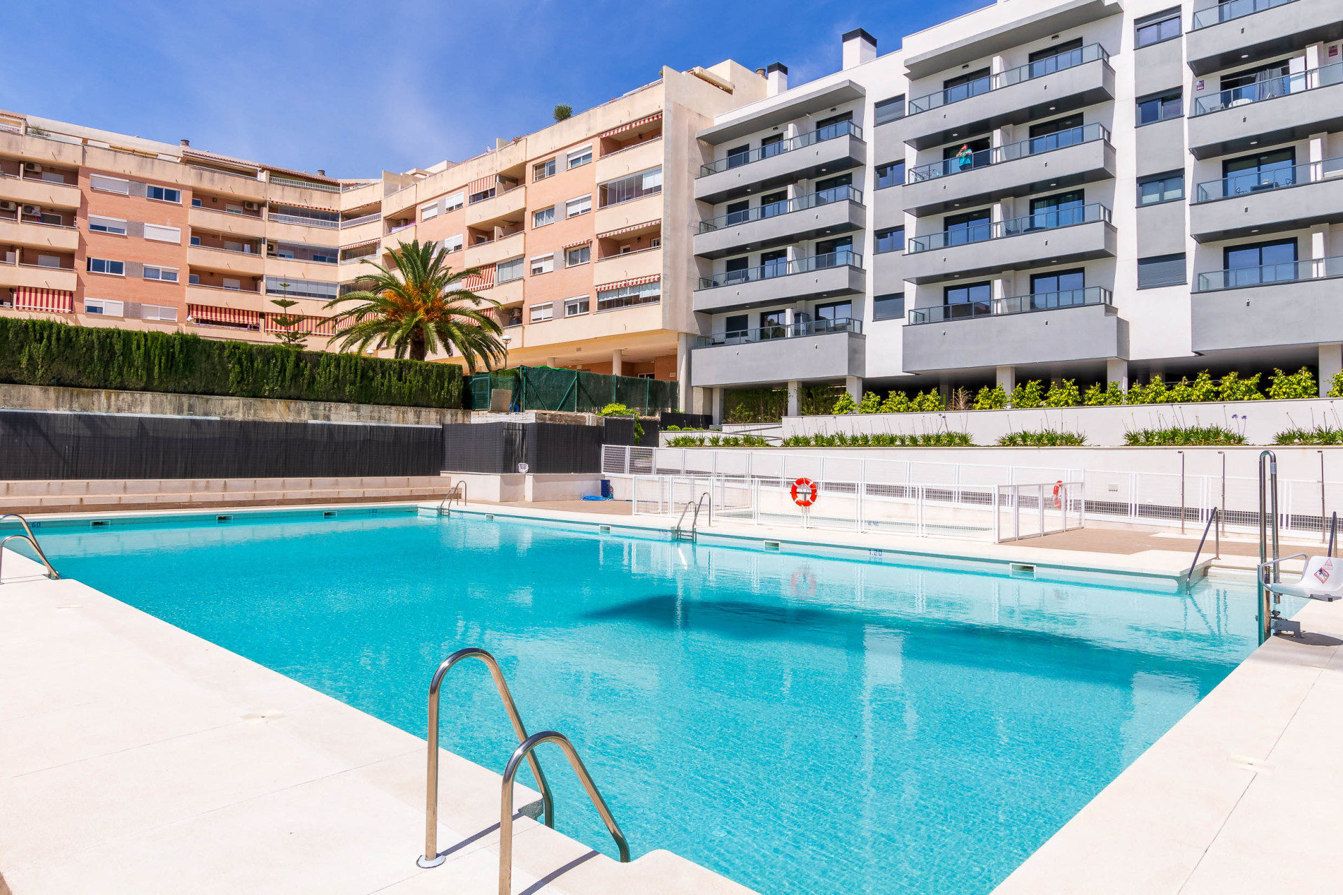 Nouvelle construction - apartment -
Las Lagunas de Mijas