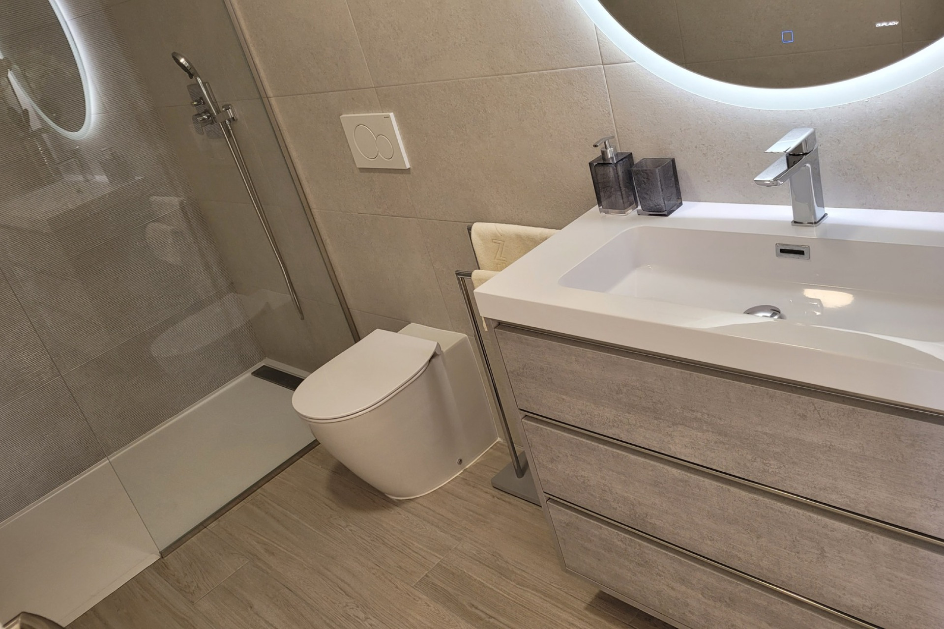 Nouvelle construction - Appartement -
Guardamar del Segura