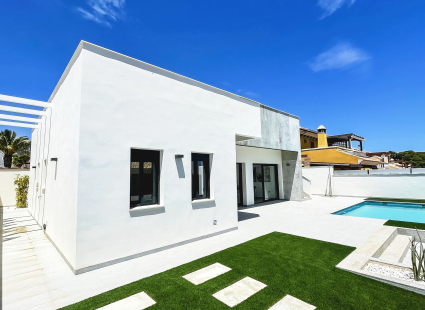 Nouvelle construction - detached -
Pinar de Campoverde