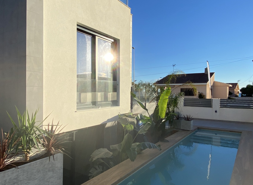 Nouvelle construction - Maison de ville -
La Mata