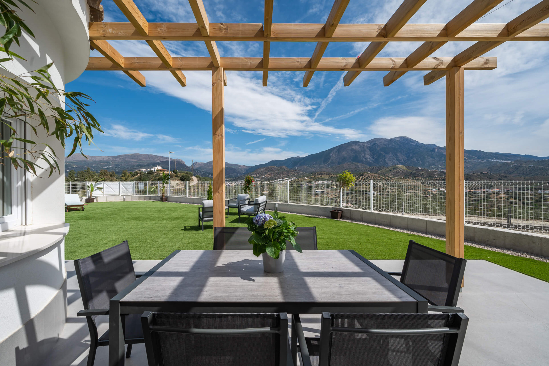 Nouvelle construction - Maison de ville -
Viñuela