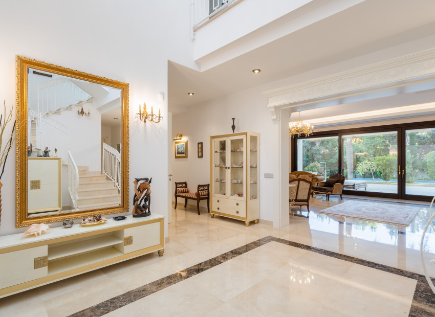 Nouvelle construction - Villa -
Estepona