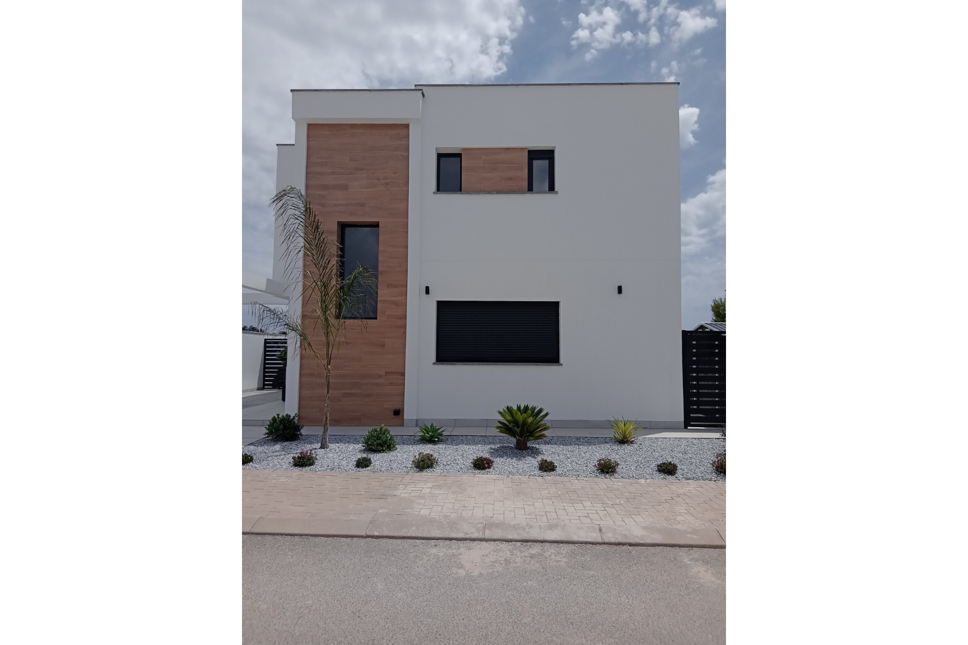 Nouvelle construction - Villa -
La Roda