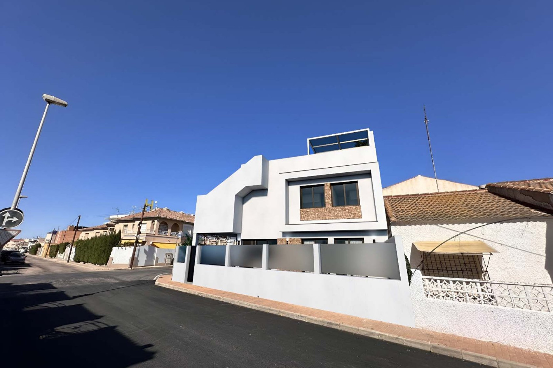 Новое здание - high-bungalow -
San Pedro del Pinatar