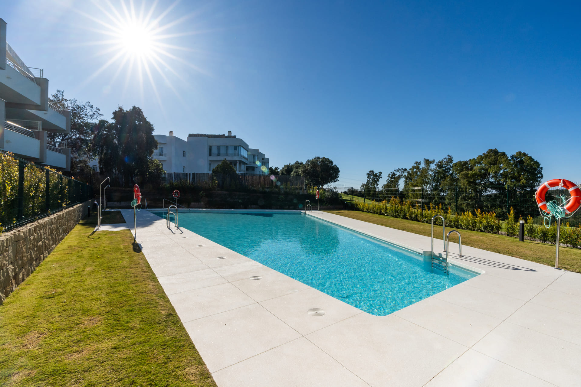 Новое здание - Квартира / квартира -
Estepona