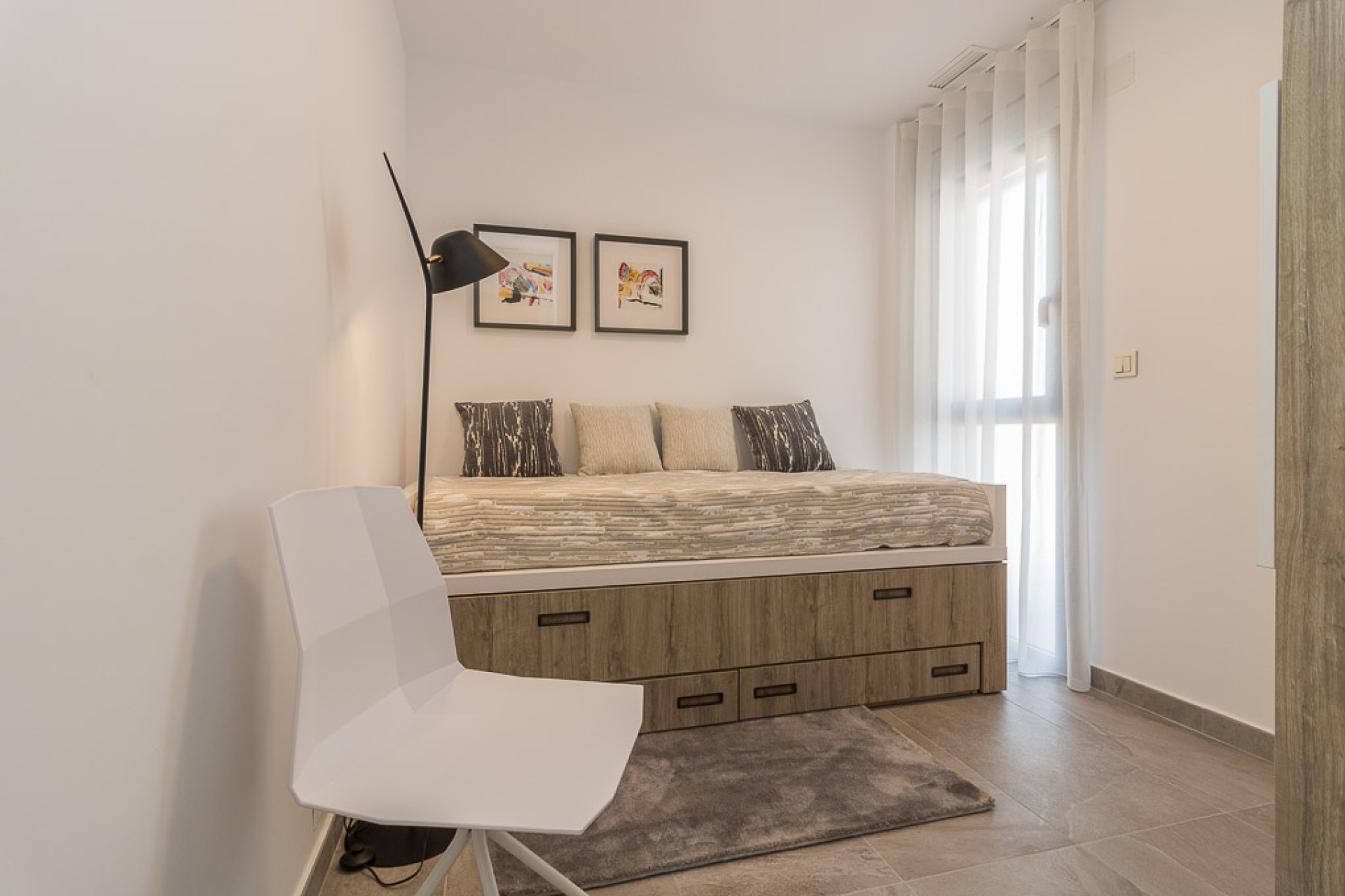 Новое здание - low-bungalow -
Torrevieja