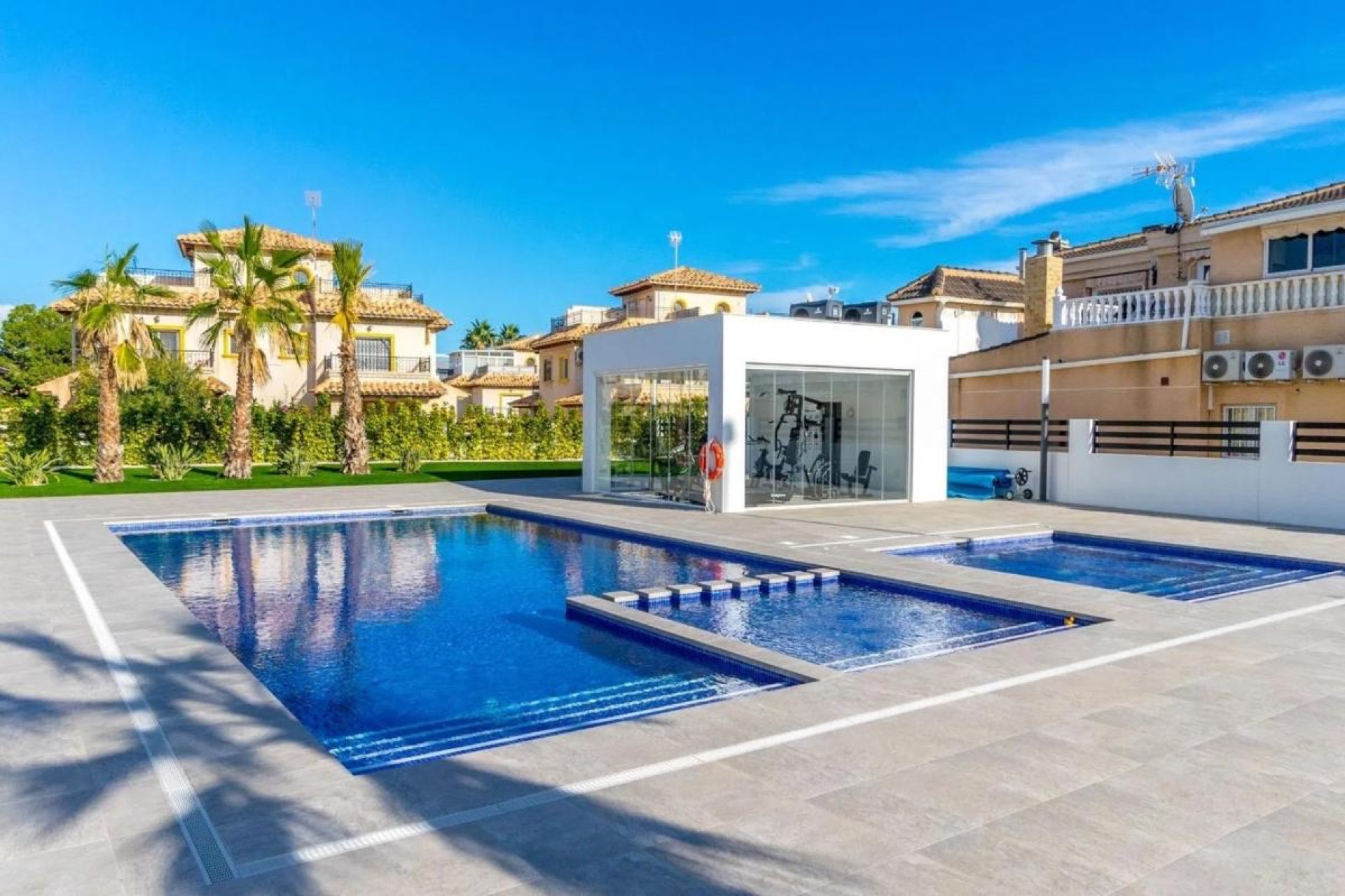 Новое здание - Пентхаус -
Torrevieja