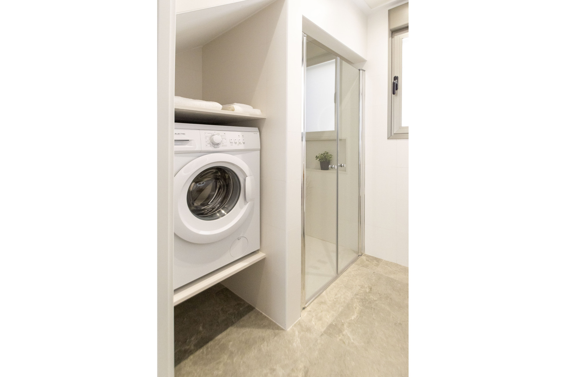 Новое здание - Таунхаус -
Pilar de la Horadada