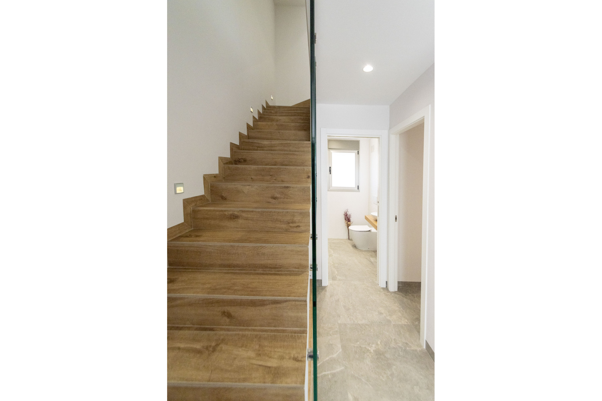 Новое здание - Таунхаус -
Pilar de la Horadada