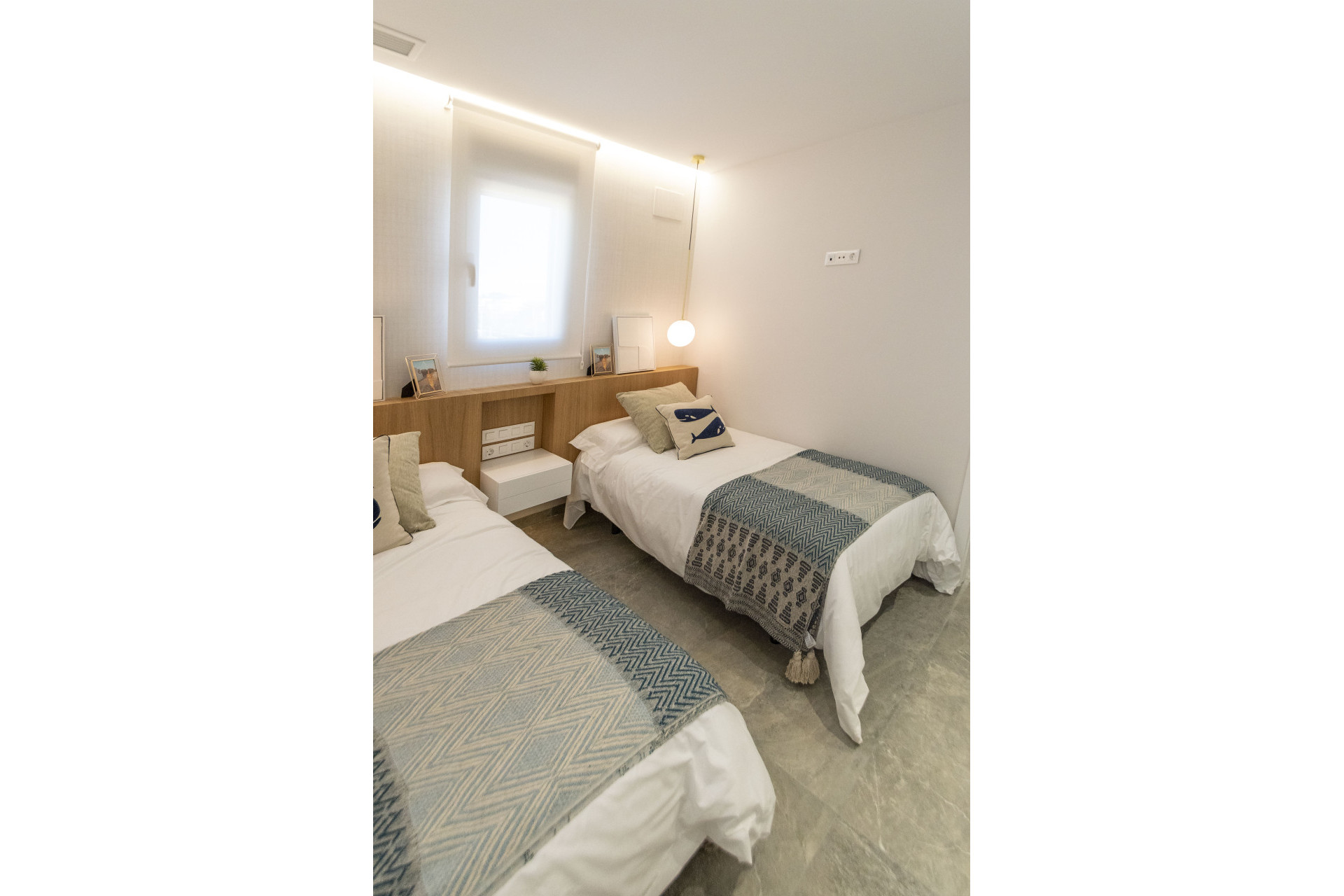 Новое здание - Таунхаус -
Pilar de la Horadada