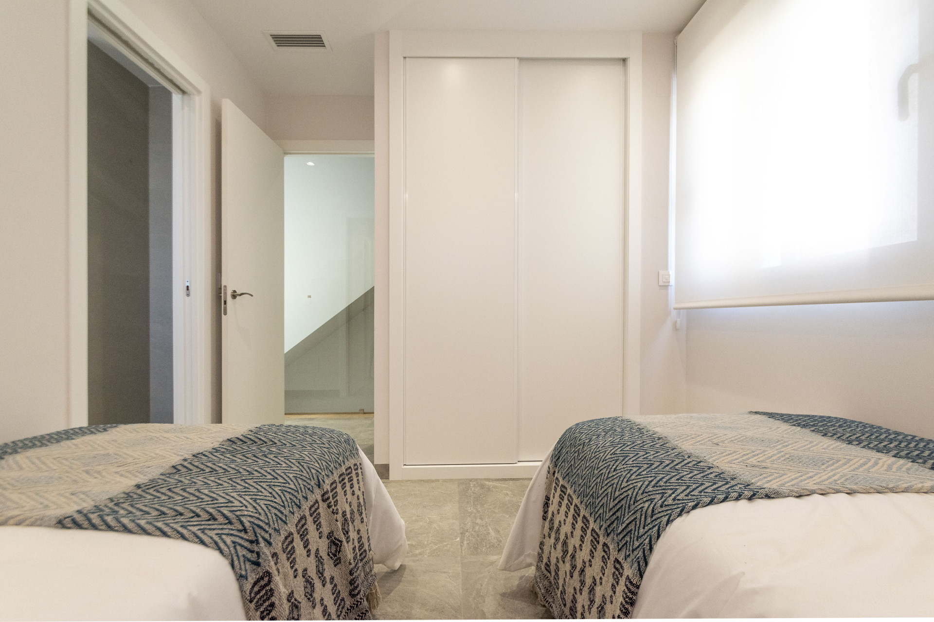 Новое здание - Таунхаус -
Pilar de la Horadada