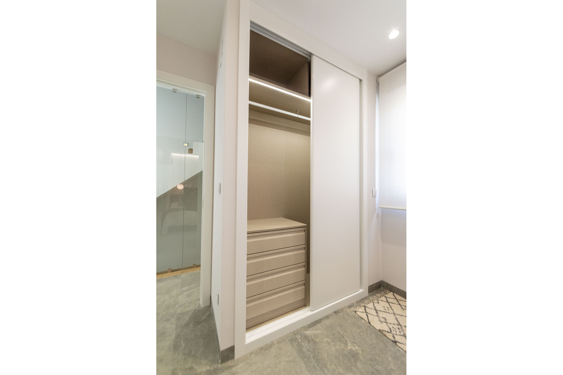 Новое здание - Таунхаус -
Pilar de la Horadada