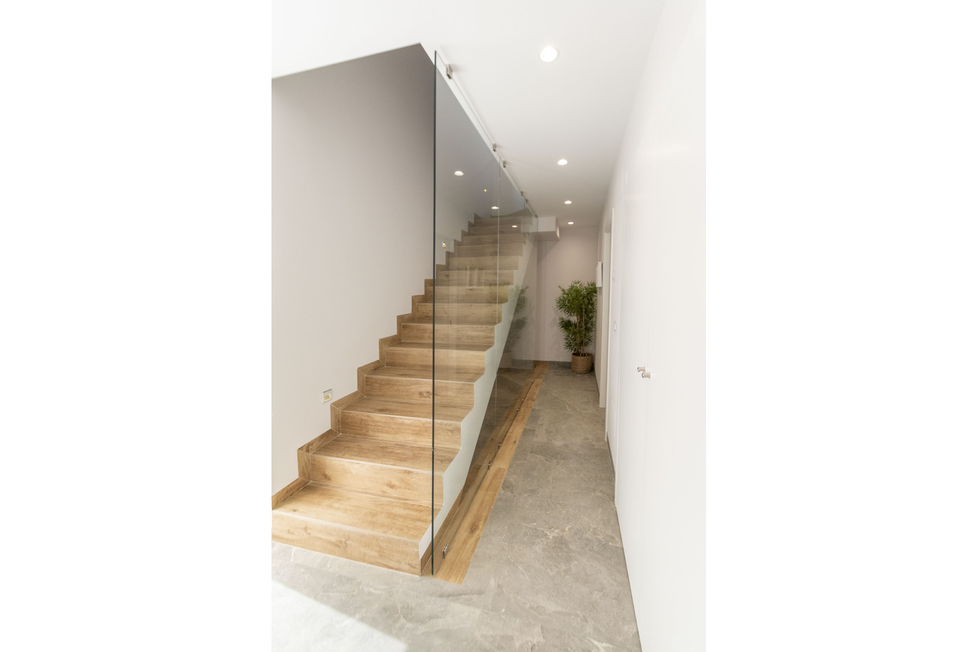 Новое здание - Таунхаус -
Pilar de la Horadada