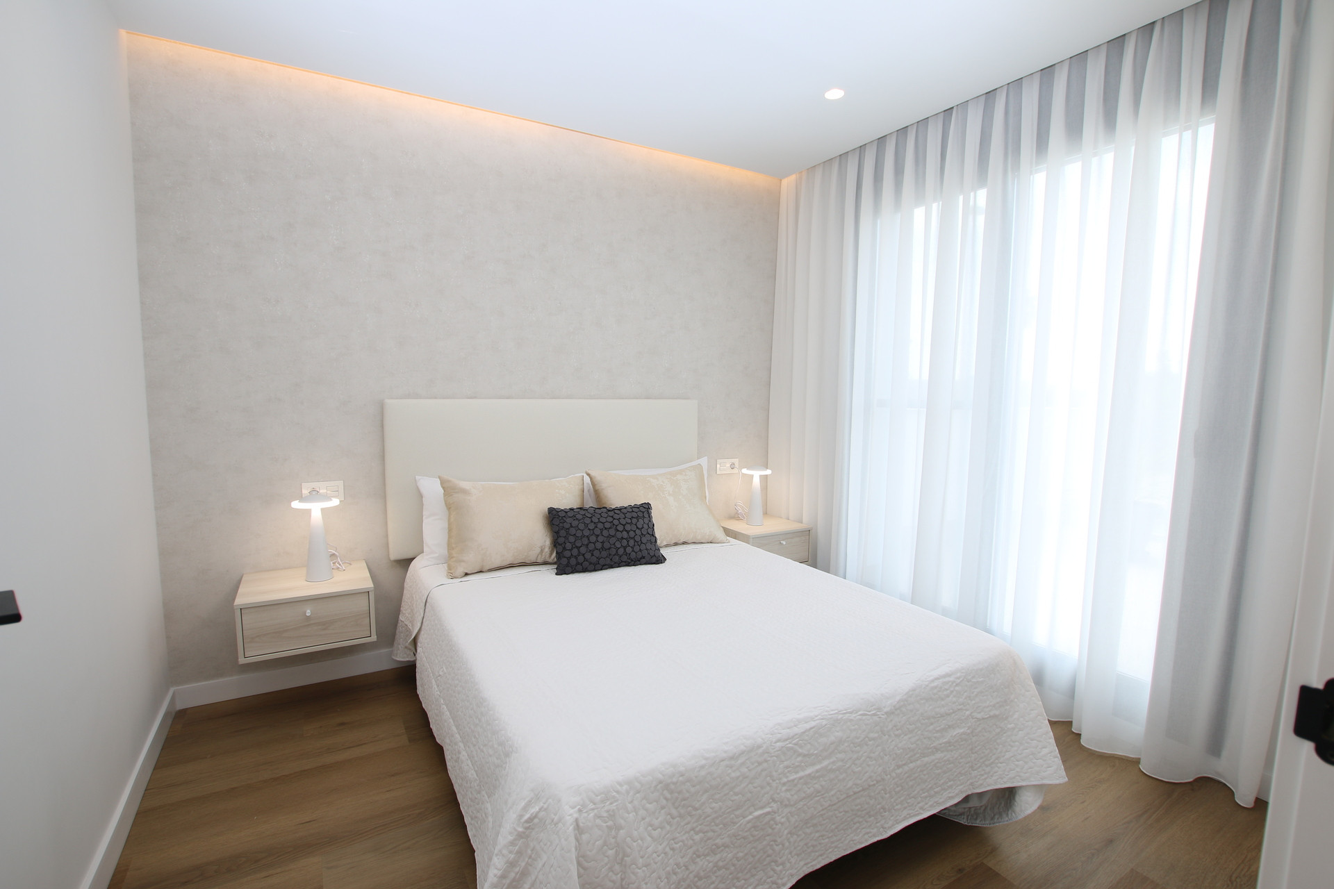 Новое здание - Таунхаус -
Pilar de la Horadada