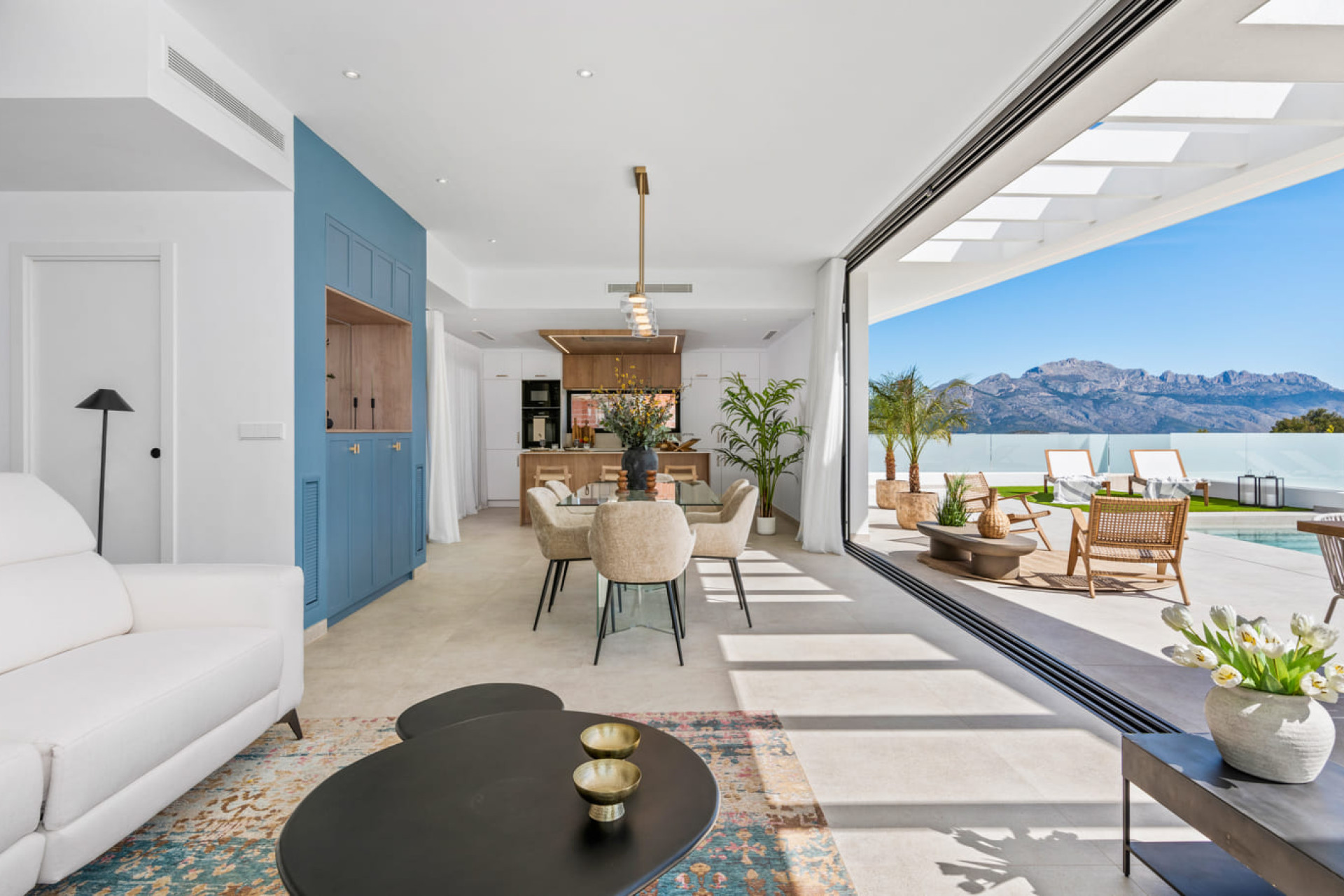 Новое здание - Таунхаус -
Polop