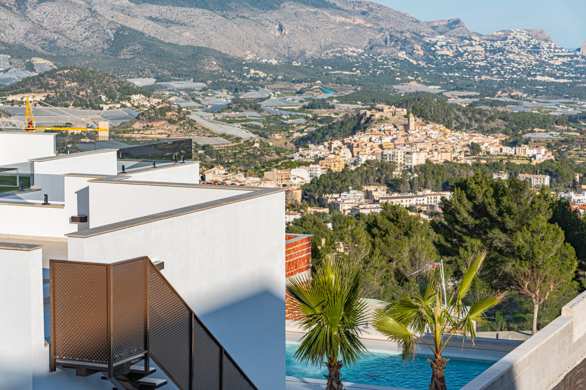 Новое здание - Таунхаус -
Polop