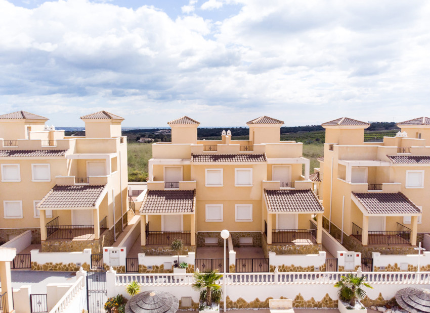 Новое здание - terraced -
San Miguel de Salinas