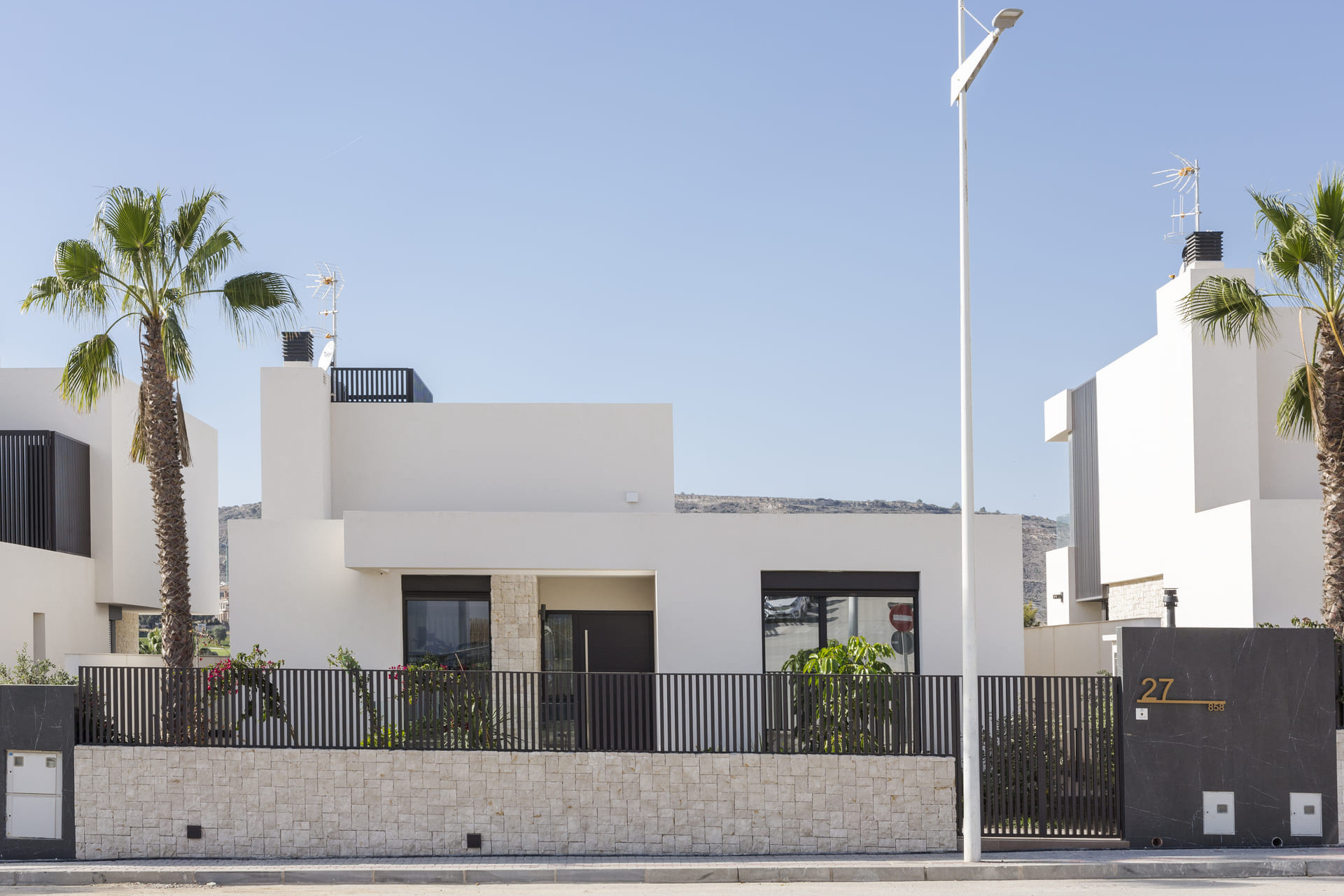 Новое здание - Villa -
Algorfa