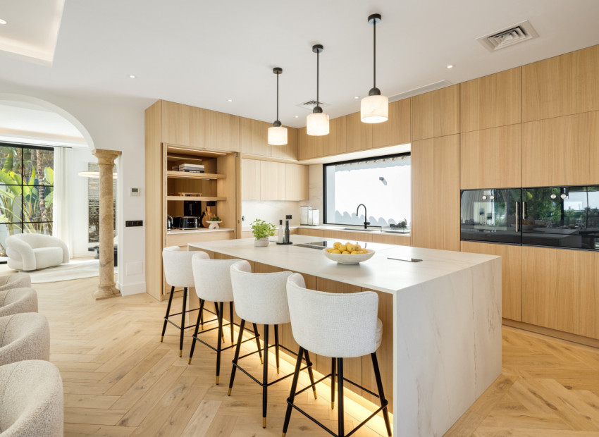 Новое здание - Villa -
Benahavís