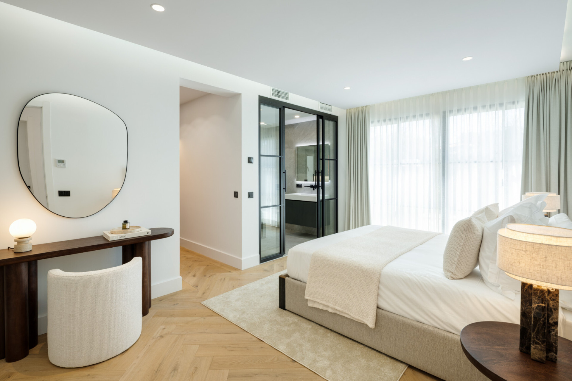 Новое здание - Villa -
Benahavís