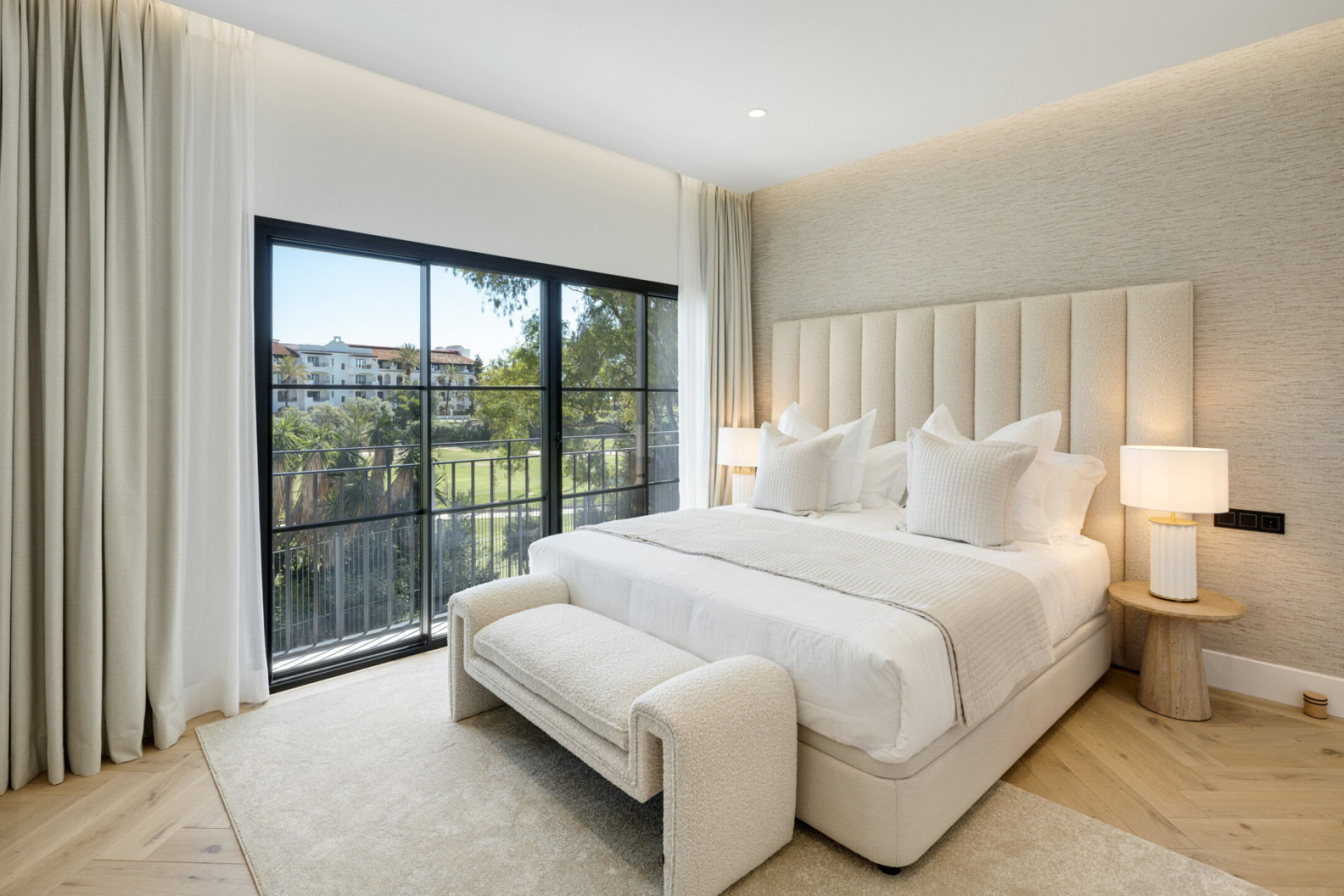 Новое здание - Villa -
Benahavís