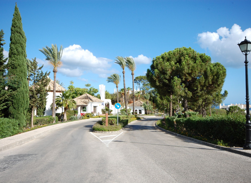 Новое здание - Villa -
Benahavís