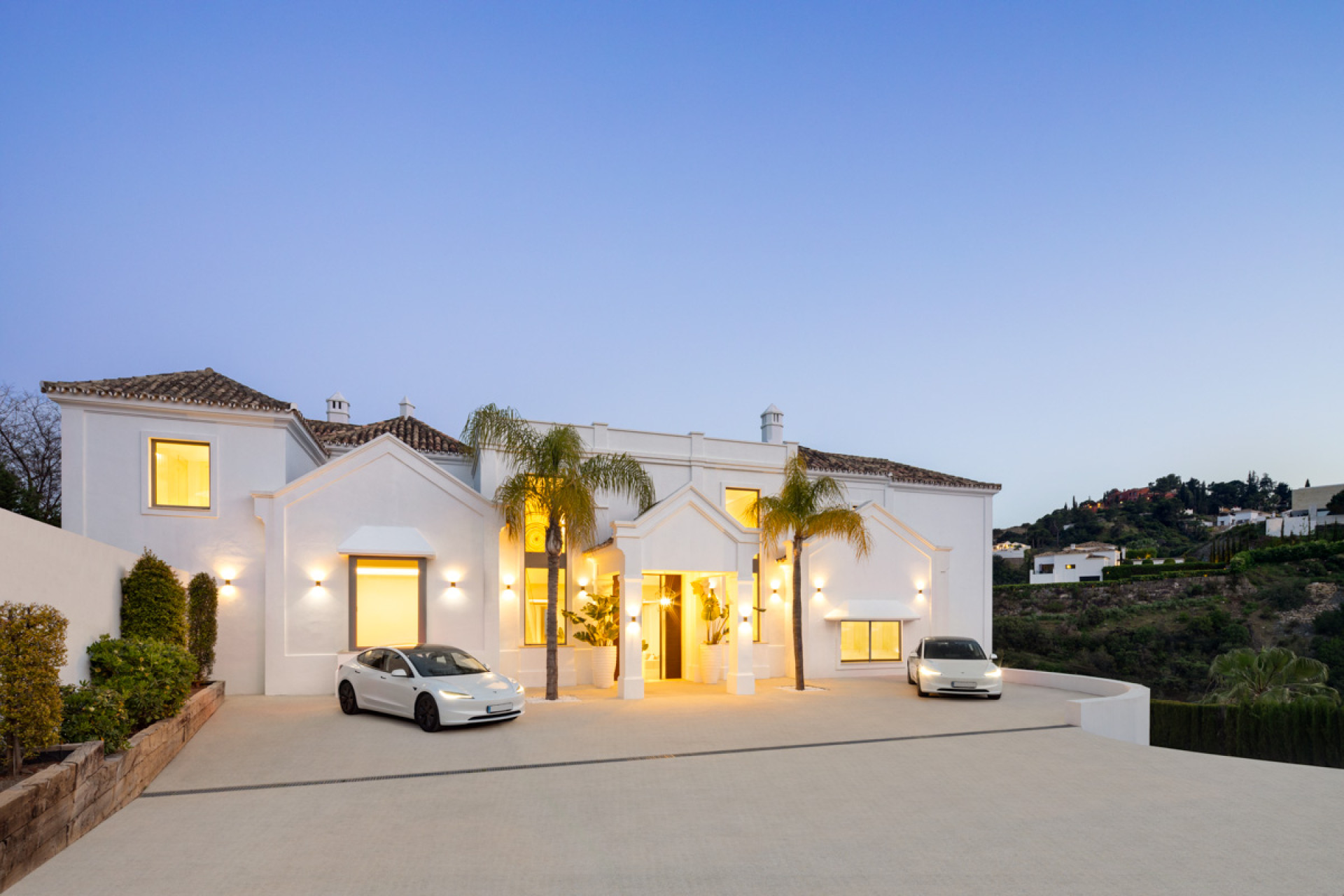 Новое здание - Villa -
Benahavís